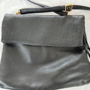 HOBO Draft Crossbody in black pebbled leather